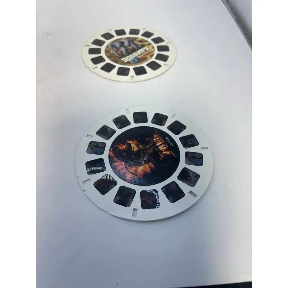 Vintage View Master 3D Viewer With 2 Reels ;imax And Discovery Animal